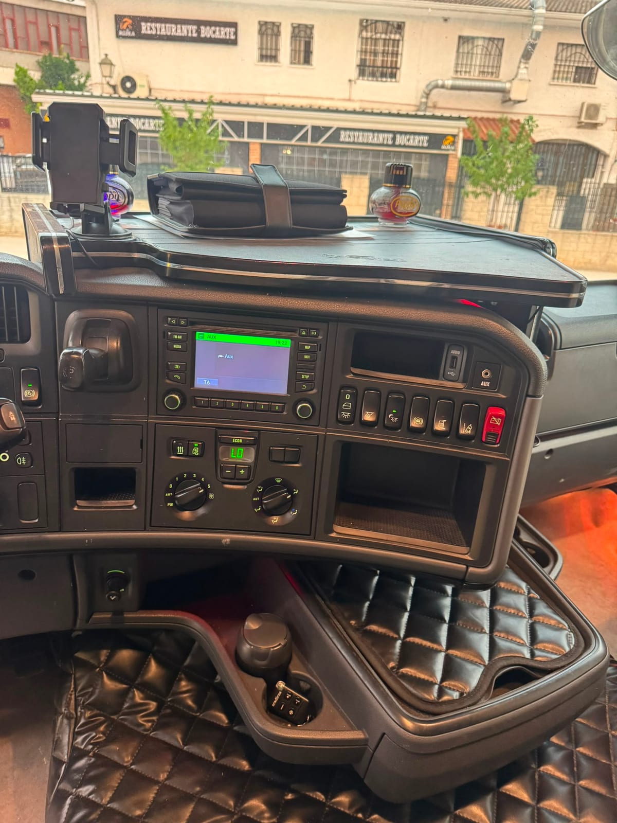 Scania R450 foto 14