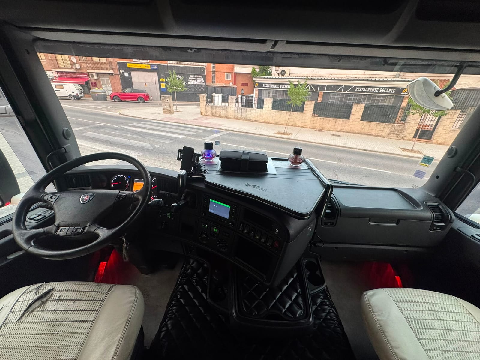 Scania R450 foto 9
