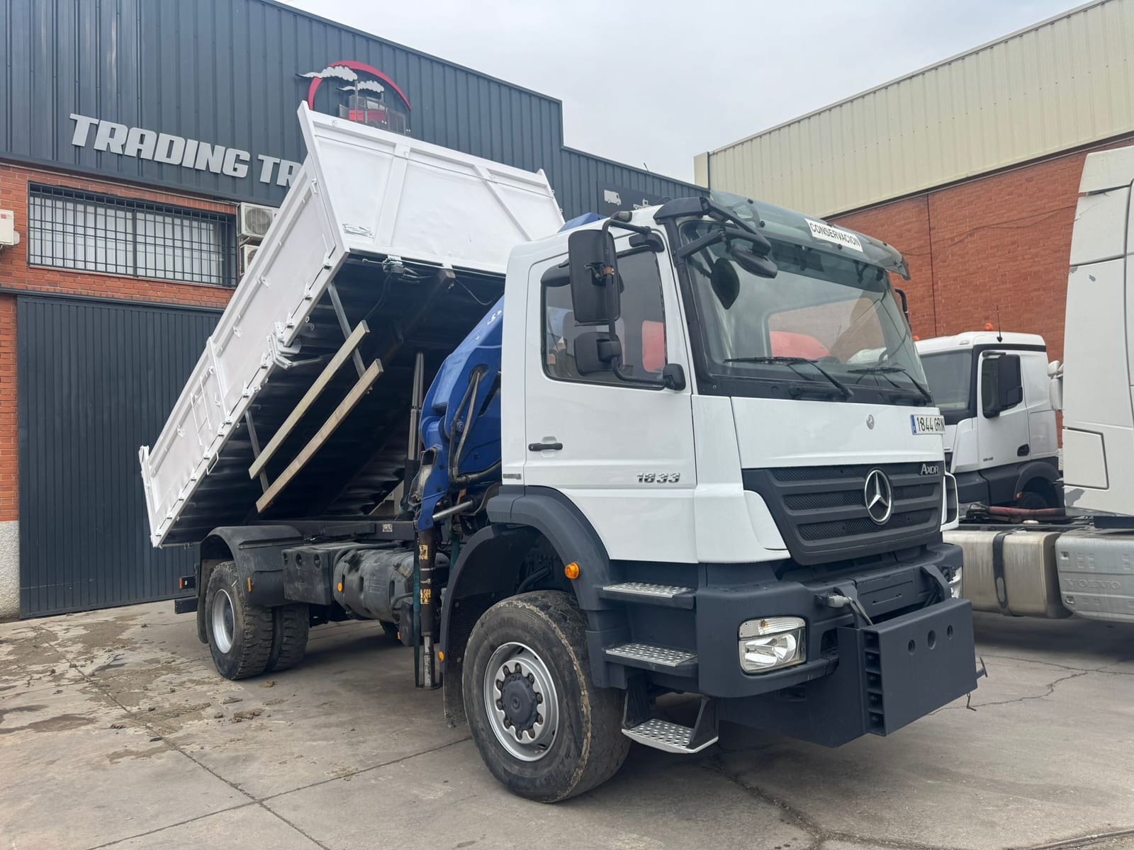 Mercedes Axor 1833 foto 6