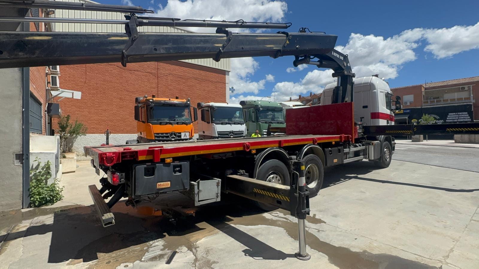Scania R490 + Grúa Hiab foto 9