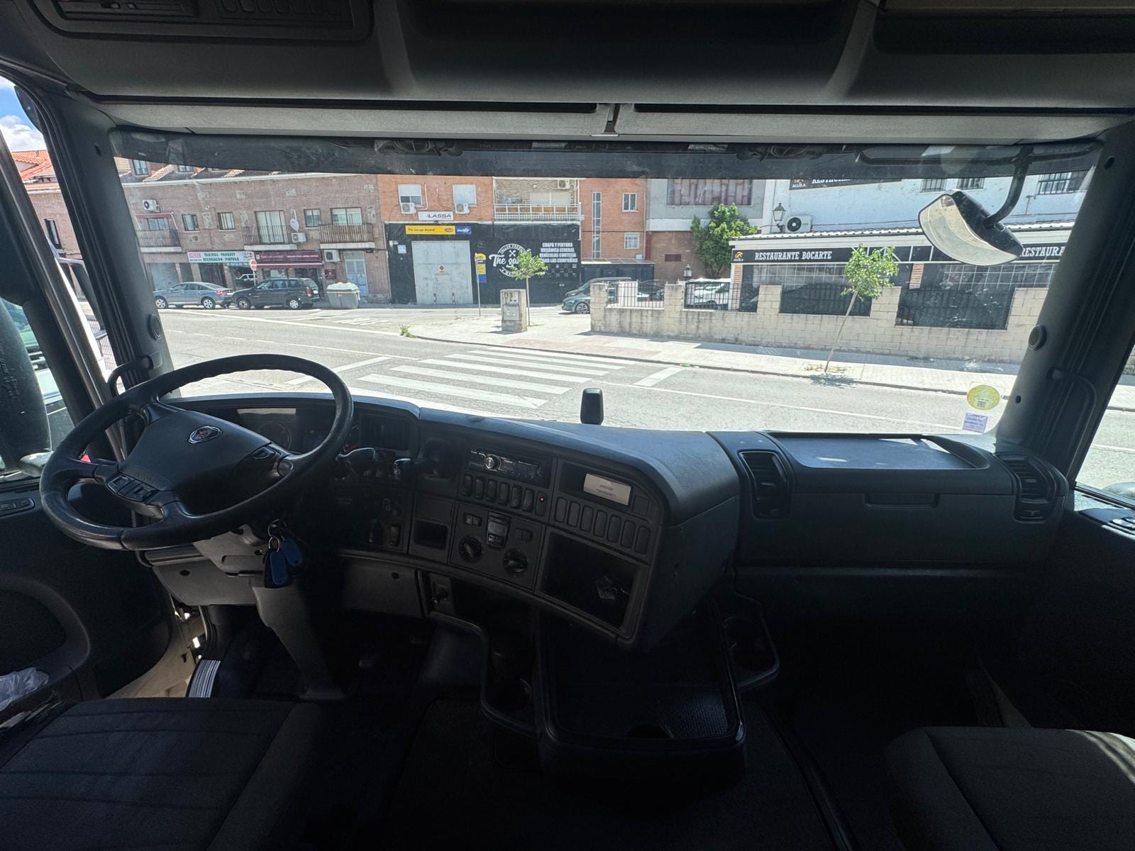 Scania R490 + Grúa Hiab foto 15